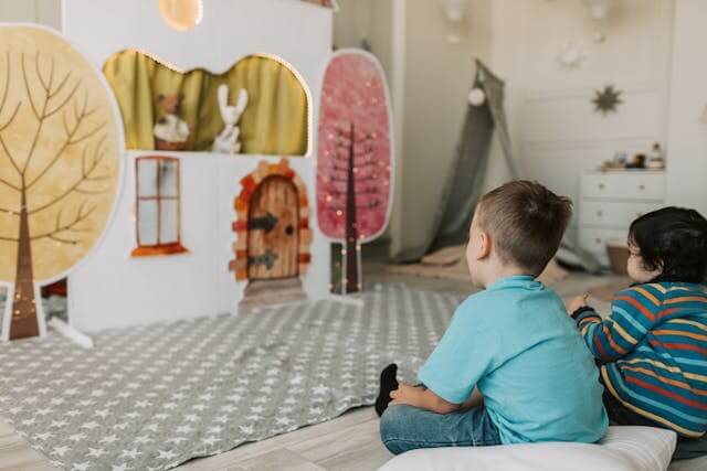 rainy day puppet show for toddlers